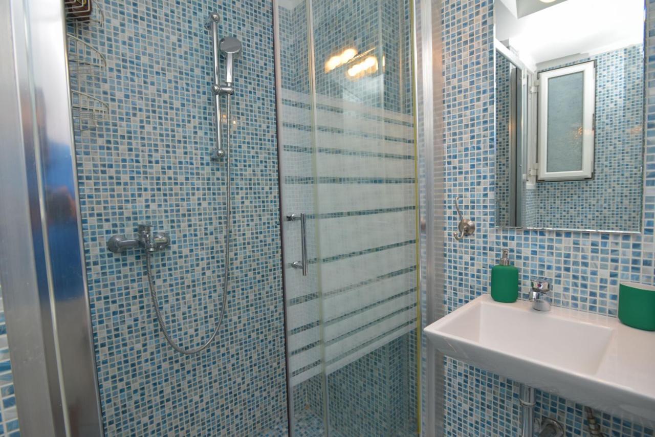 Athens Stylish Studio In Front Of Syntagma Metro Stop For 2 Zewnętrze zdjęcie